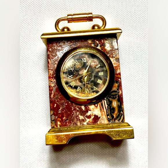 Miniature Clock Souvenir Gift Gold color - Picture 2 of 8